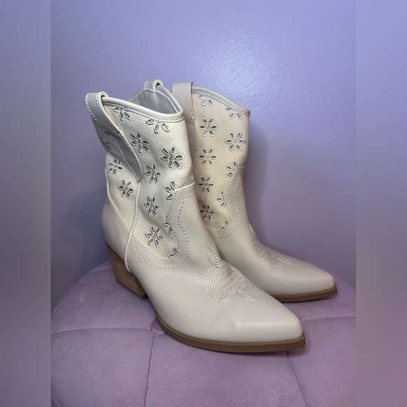 DV Dolce Vita Kyler Western Women’s Cowgirl Boot Size 7 - Picture 2 of 5